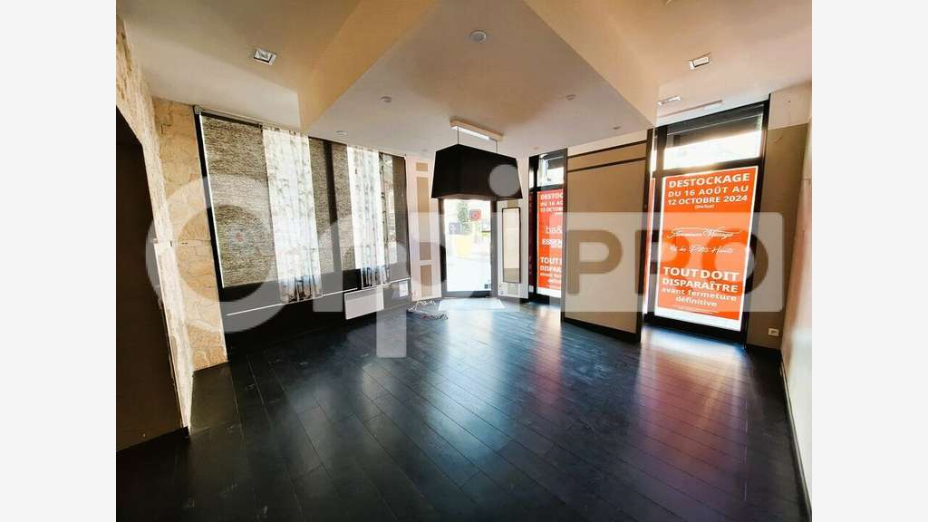 A louer local commercial 35m² à Soissons empl N°1