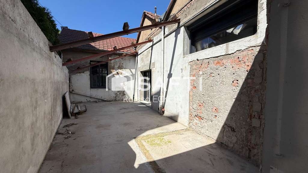 A louer local de 220m² en centre-ville de Soultz