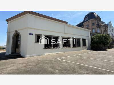 A louer local de 220m² en centre-ville de Soultz