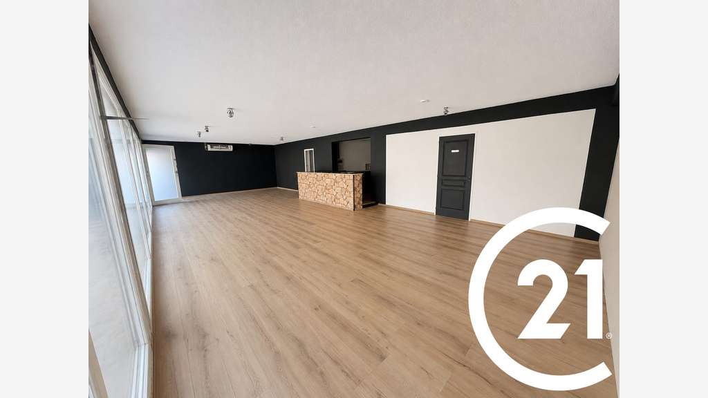 A louer local commercial de 115m² à Soyons 