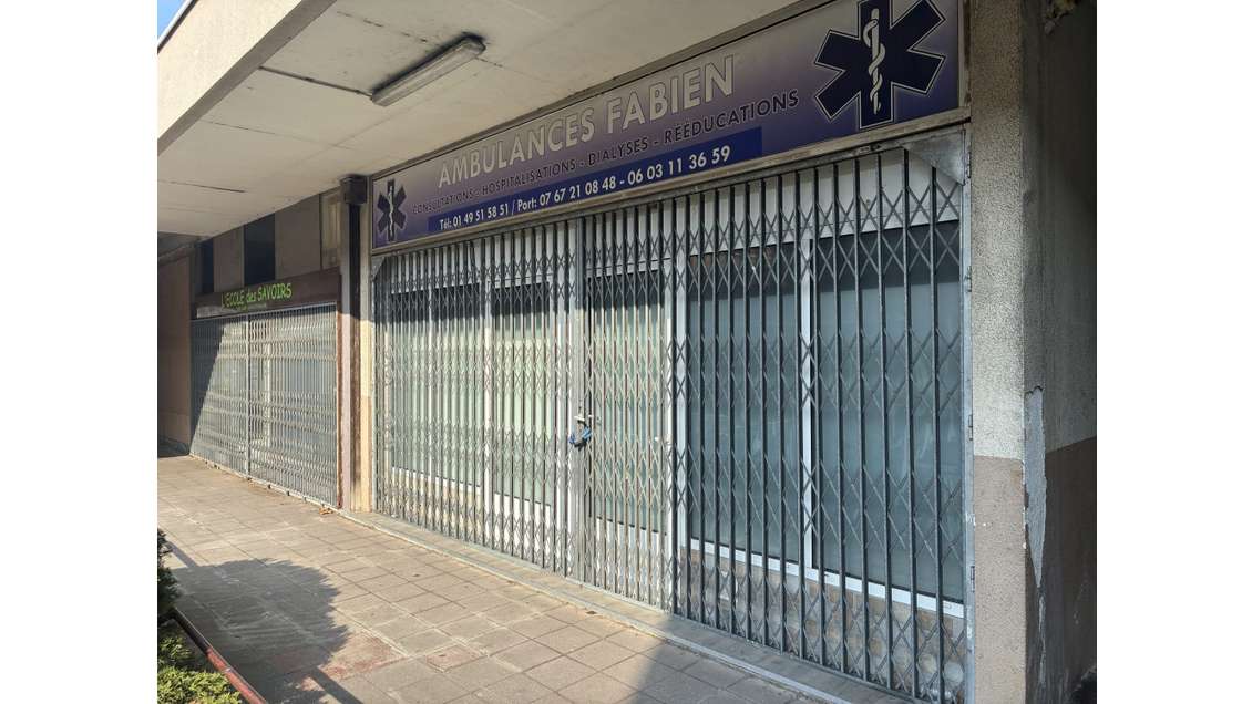 A louer local commercial 60m² à Stains