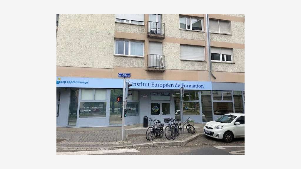 Loue local commercial 452m² Strasbourg Esplanade