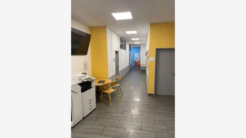 Loue local commercial 452m² Strasbourg Esplanade