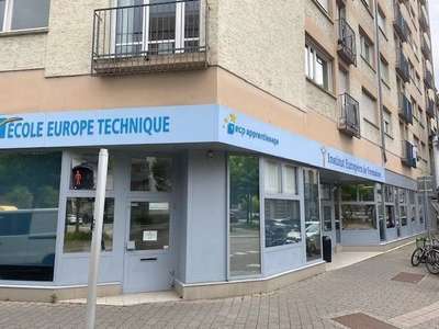 Loue local commercial 452m² Strasbourg Esplanade