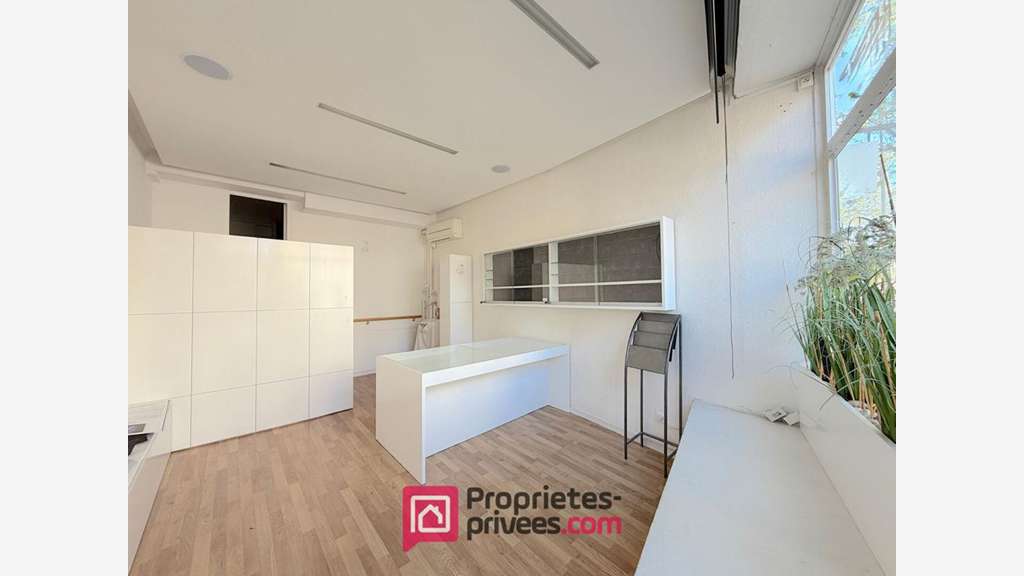 Local 40m² à louer à Strasbourg Quai Finkwille