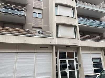 Local en rdc de 335m²