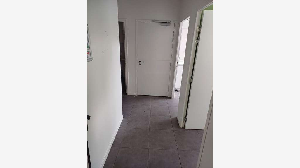 A louer local 116m² à Suresnes