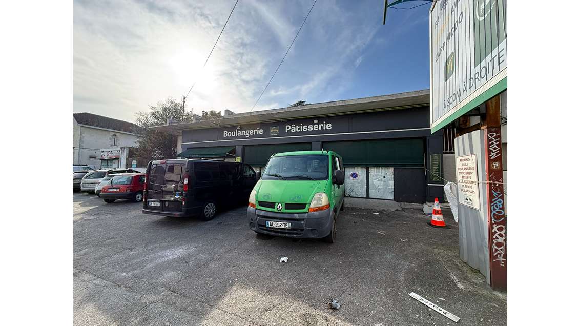 A louer local commercial 160m² extraction Talence 