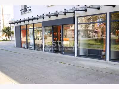 Location local commercial de 93m² à Talence Forum