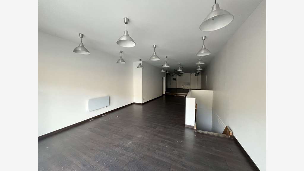 Local commercial Boutique 71.47m2 - 750 euros