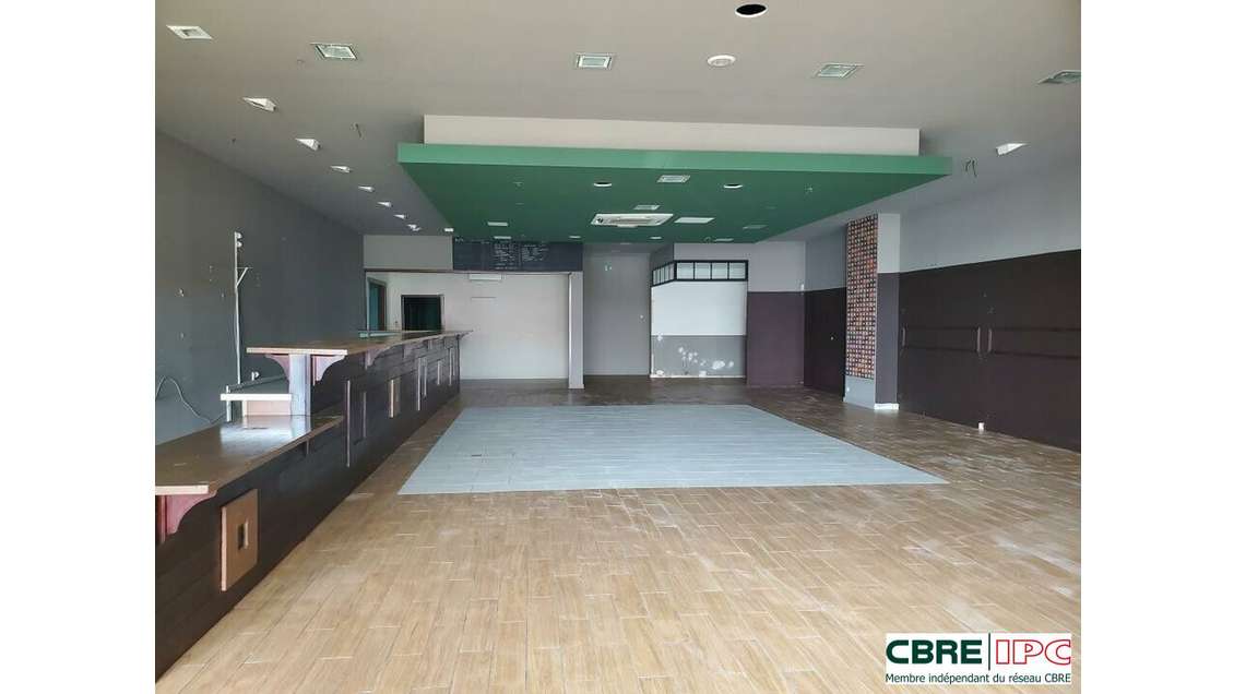 A louer local commercial de 300m² à Tarnos