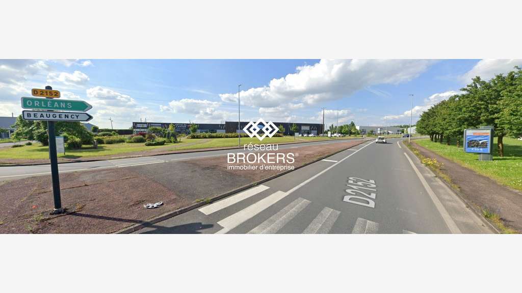 A louer local 700m² ZAC Tavers / Beaugency