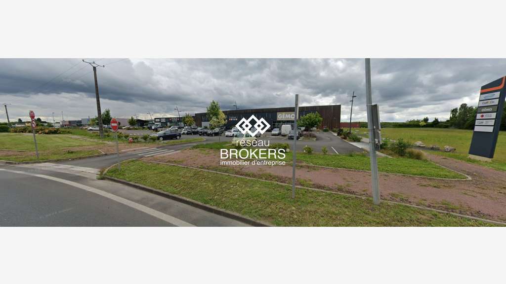 A louer cellule 1400m² ZAC Tavers / Beaugency