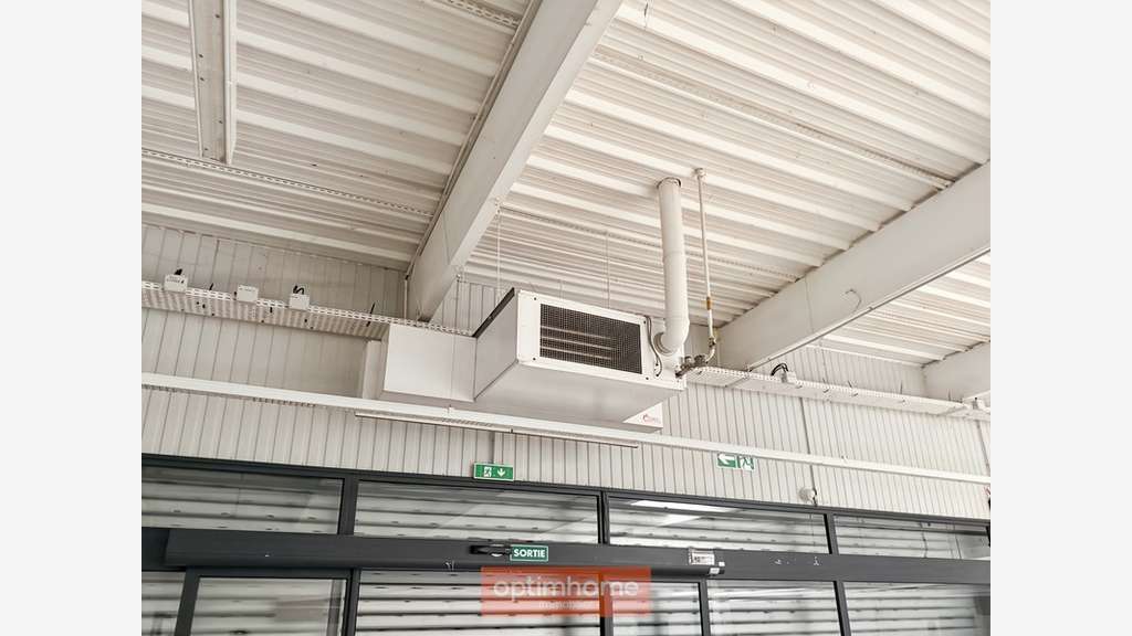 Loue local commercial retail park 1 707m² Tergnier