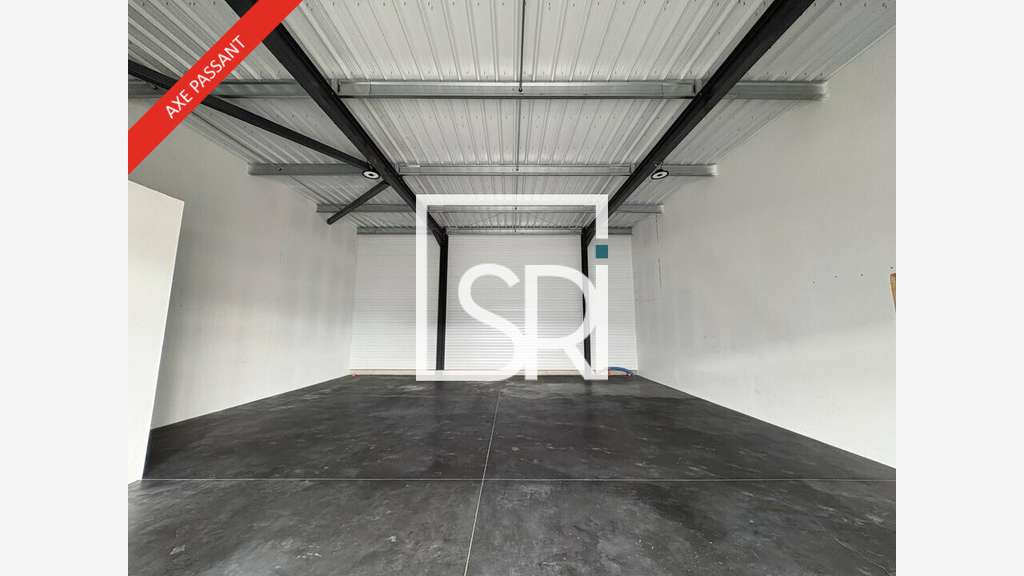 Local commercial 114m² à louer en ZAC à Thiers