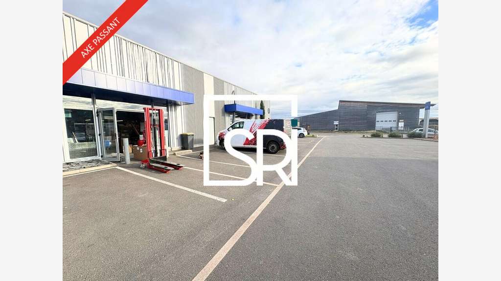 Local commercial 114m² à louer en ZAC à Thiers