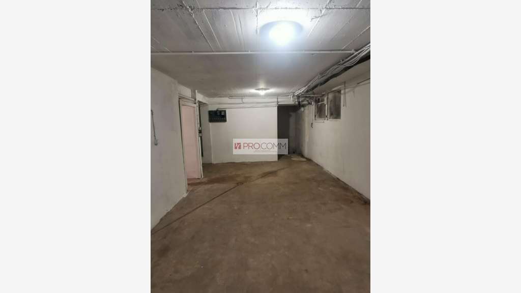 À louer local commercial de 268m² à Thionville