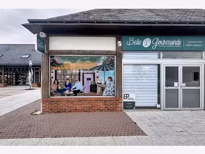 A louer local commercial 95m² à Thorigné-Fouillard
