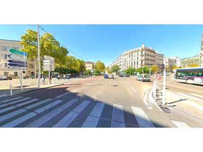 Location Locaux commerciaux - Boutiques à Toulon