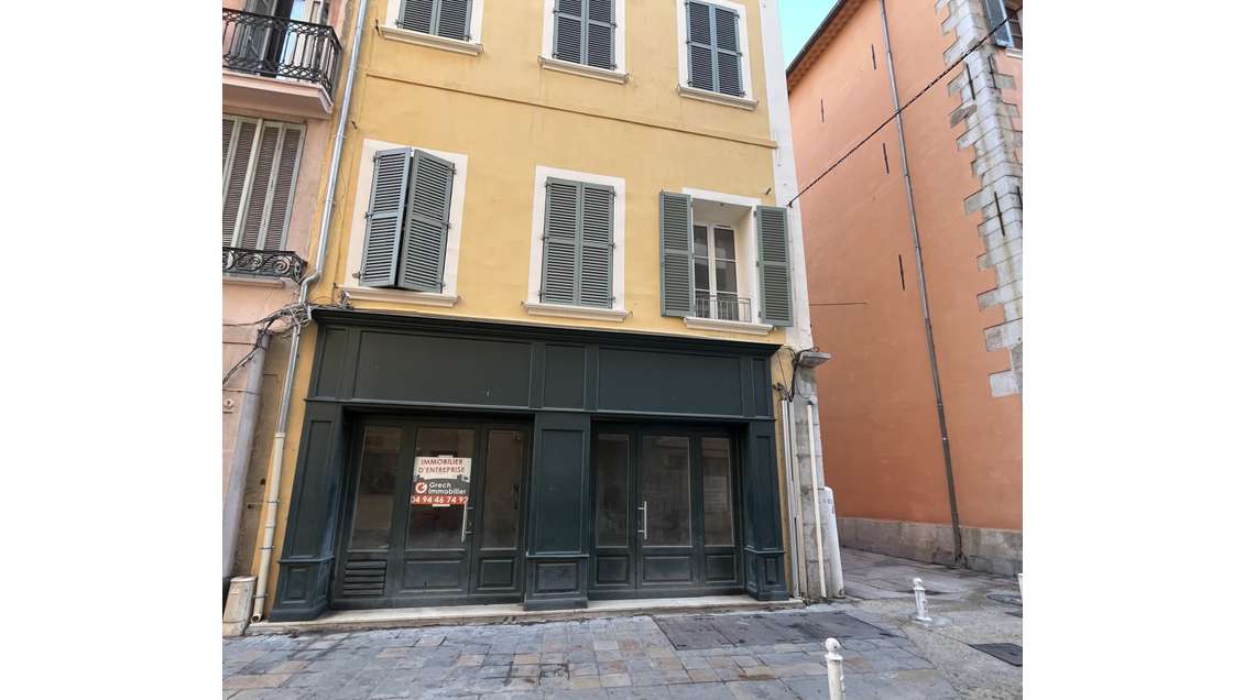 A louer local commercial 48m² ZFU Toulon centre