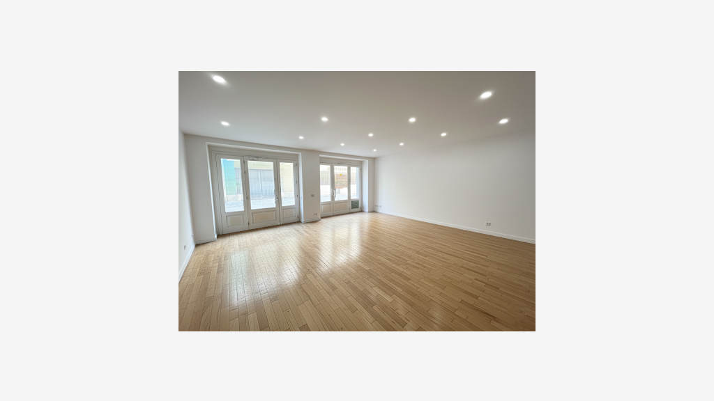 A louer local commercial 48m² ZFU Toulon centre