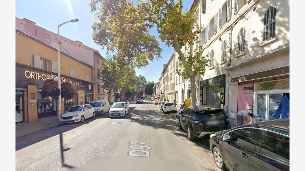 A louer local commercial 427m² à Toulon centre