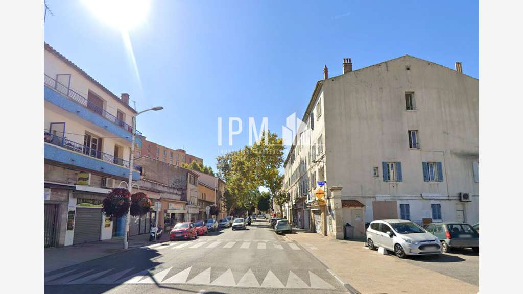 A louer local commercial 427m² à Toulon centre