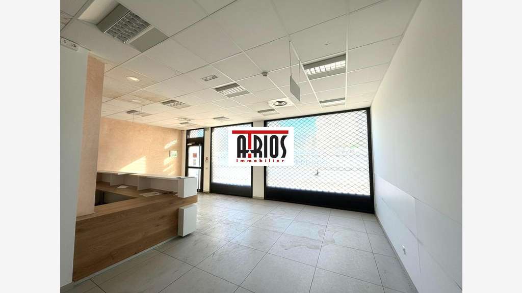 LOCAL COMMERCIAL DE 253m²