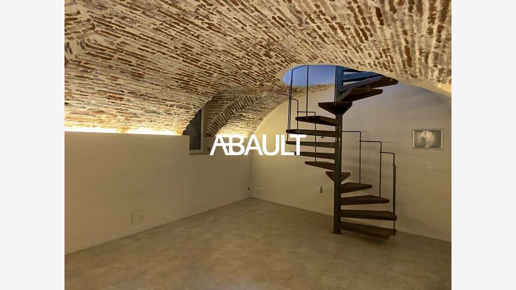Local 117m² à louer à Toulouse Ozenne