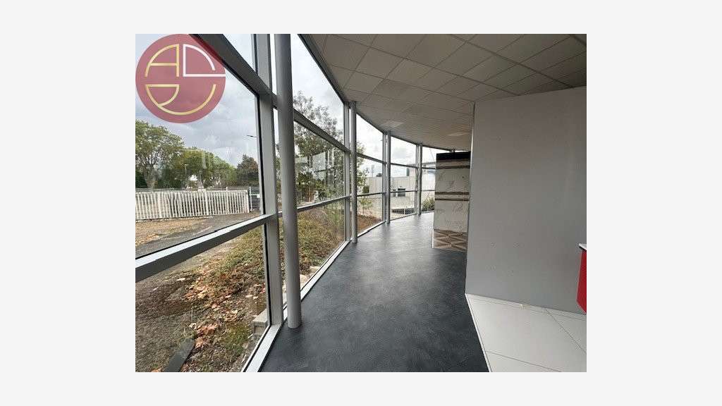 A louer local 457m² à Toulouse centre Lardenne