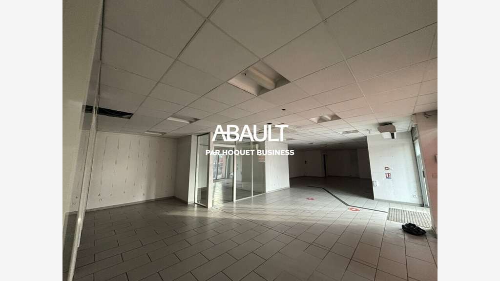 Local commercial de 271m² à louer à Toulouse 