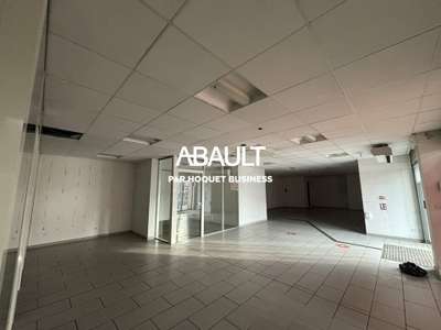Local commercial de 271m² à louer à Toulouse 