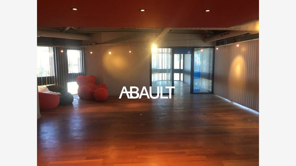 A louer local 171m² à Toulouse Rte de Narbonne