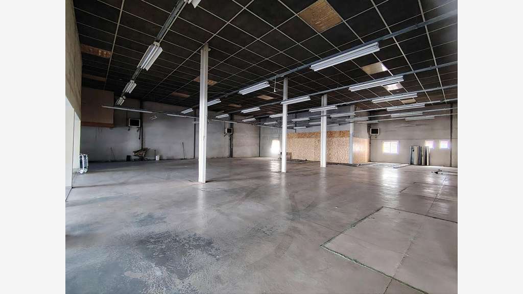 A louer local commercial 675m² à Toulouse