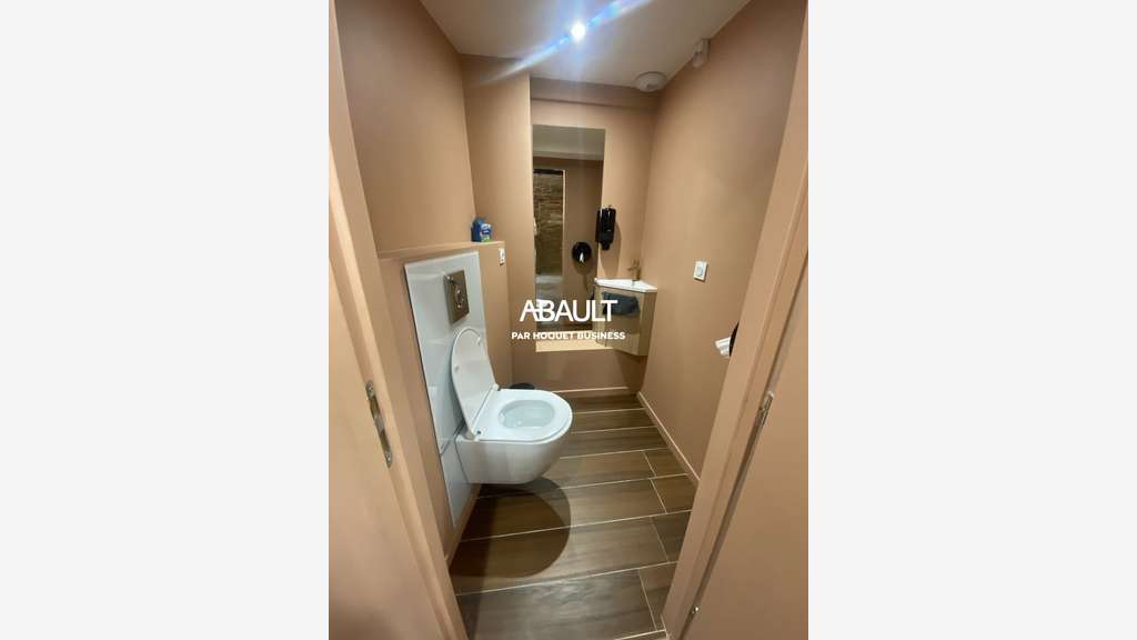 Local commercial de 77m² à louer Toulouse centre