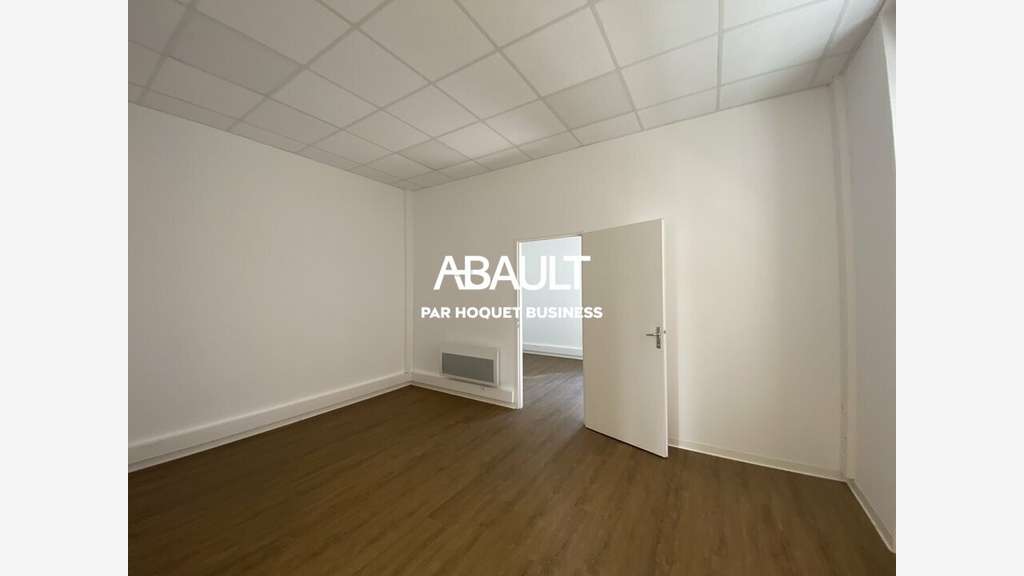 Local commercial traversant 61m² à louer Toulouse