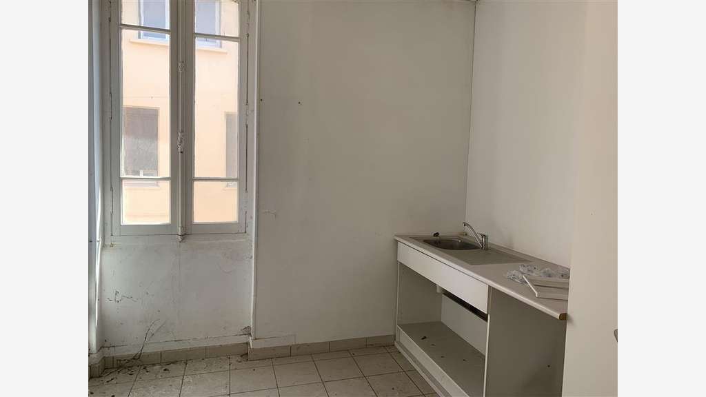 Loue local de 700m² à Toulouse Barrière de Paris