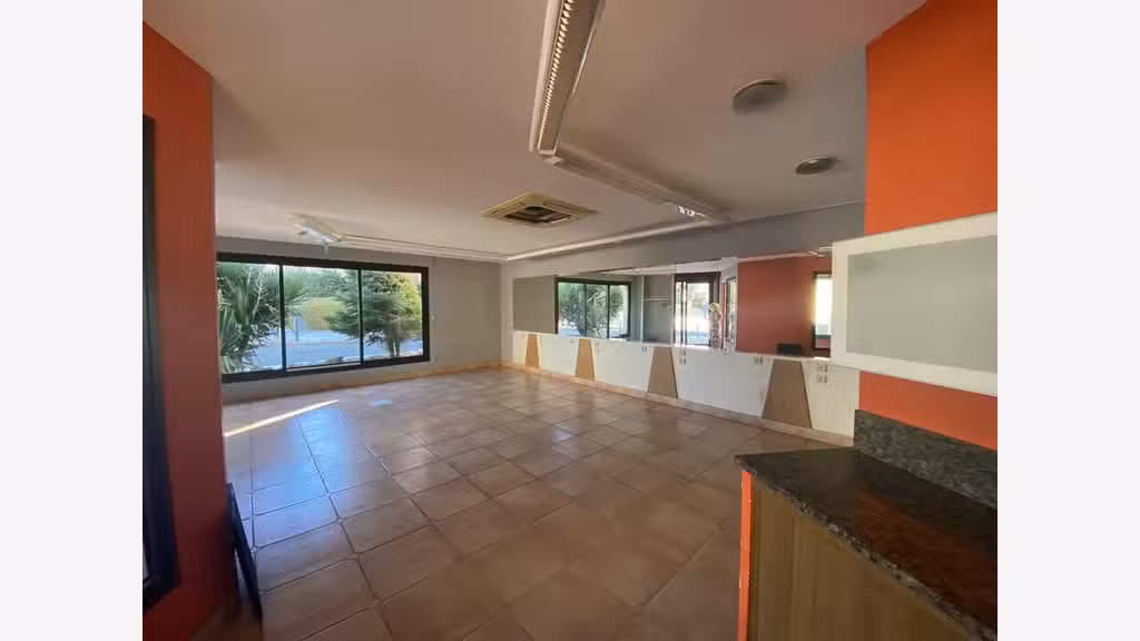 Local commercial de 75m² à louer à Toulouse
