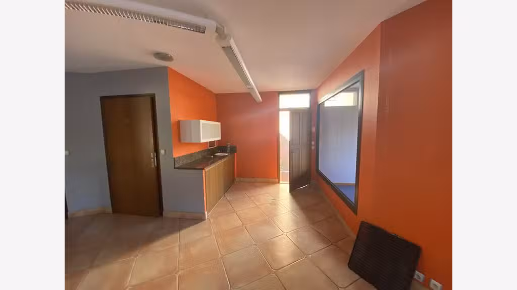 Local commercial de 75m² à louer à Toulouse