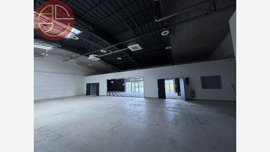 Location local commercial 380m² Toulouse Sud-Ouest