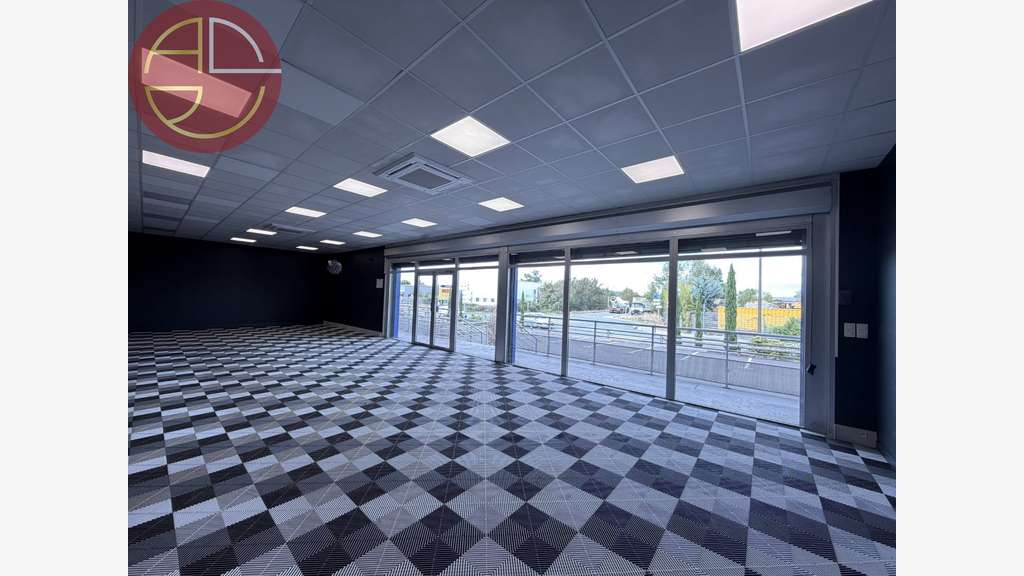 Location local commercial 380m² Toulouse Sud-Ouest