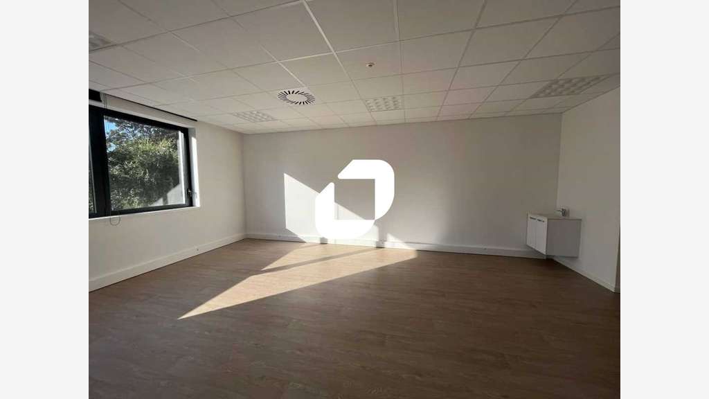 A louer Local commercial 468m² Tourcoing