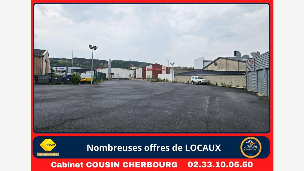 A louer local commercial 1250m² à Tourlaville