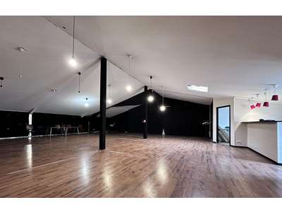 Location Locaux commerciaux - Boutiques à Tournon-sur-Rhône