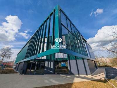 A louer local commercial neuf 978m² Tours Nord