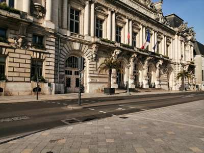 Tours centre,1ere partie de l'avenue de Grammont