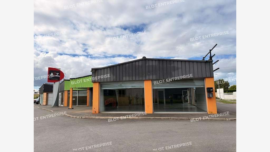 A louer local commercial de 250m² à Trégueux