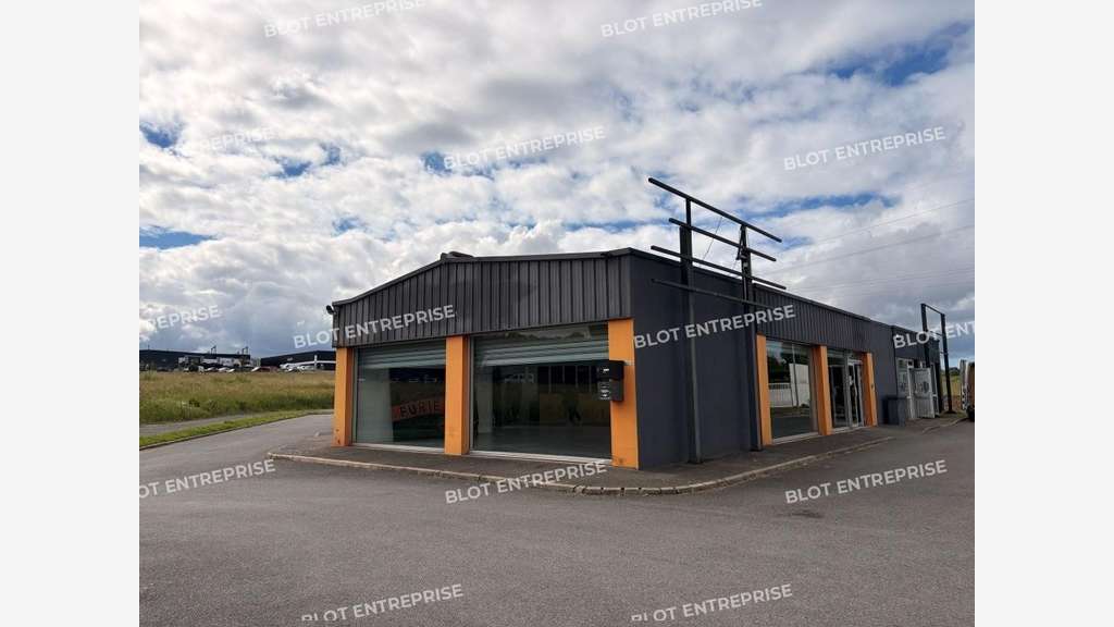 A louer local commercial de 250m² à Trégueux