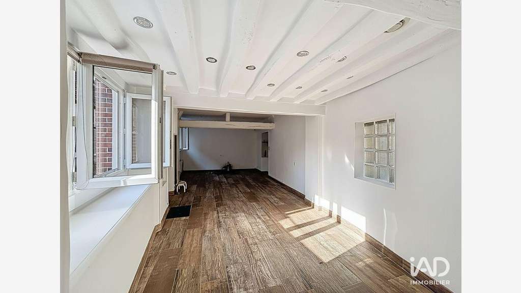 A louer murs professionnels de 40m² à Tréon