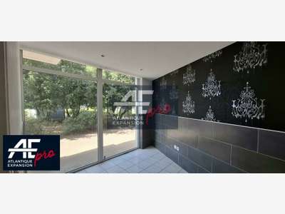 Local commercial 84m² à louer à Trignac